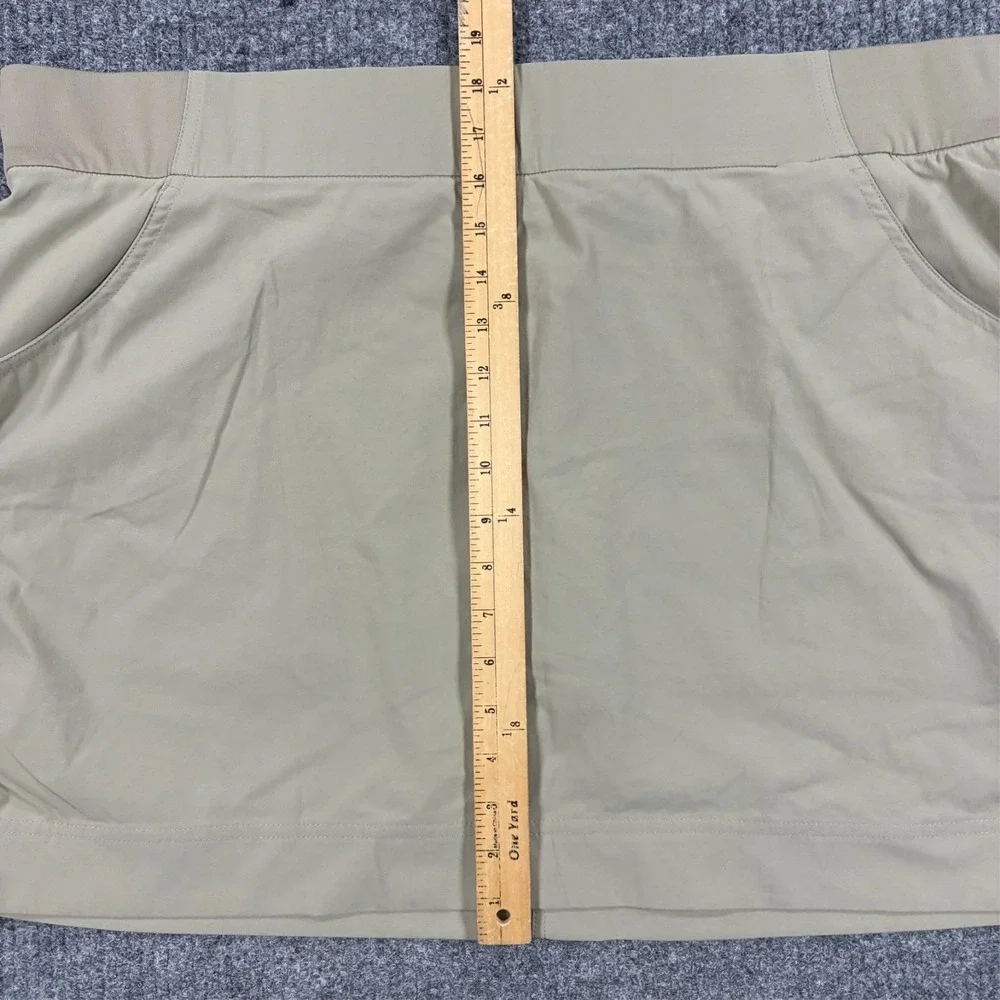 Columbia Omni-Shield Womens Skort 2X Beige Hiking Athletic Advanced Repellency